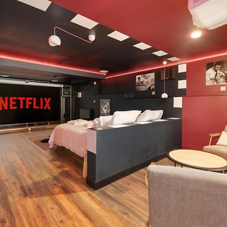 Cinema Room Haut De Gamme Avec Balneotherapie 낭시 외부 사진